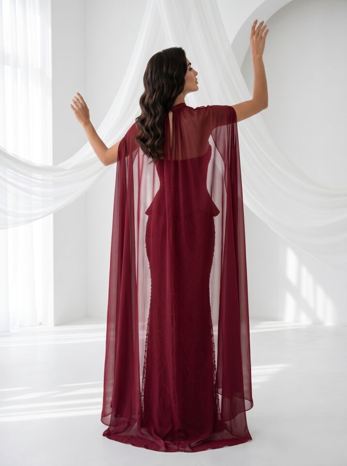 Pelerinli Korse Ve İşleme Detaylı Balık Kesim Bordo Abiye Elbise